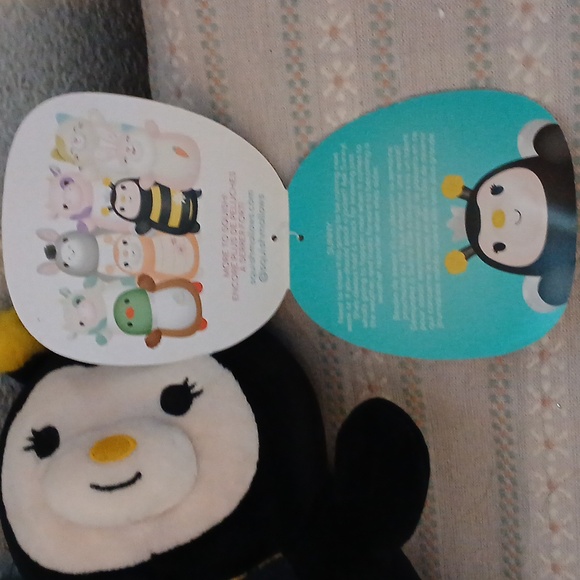 10 inch Hugmee Sunny the Bee squishmallow - Picture 5 of 5